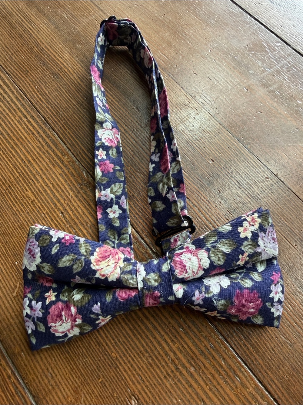 Floral Navy Men's Bow Tie